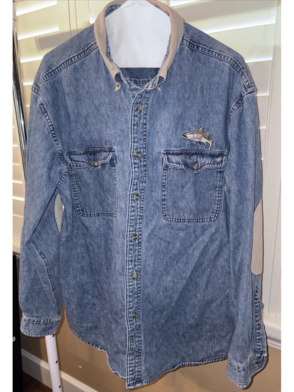 Reel Legends Denim Shirt Mens Large Blue Fish Embroidered Elbow Patch Fishing